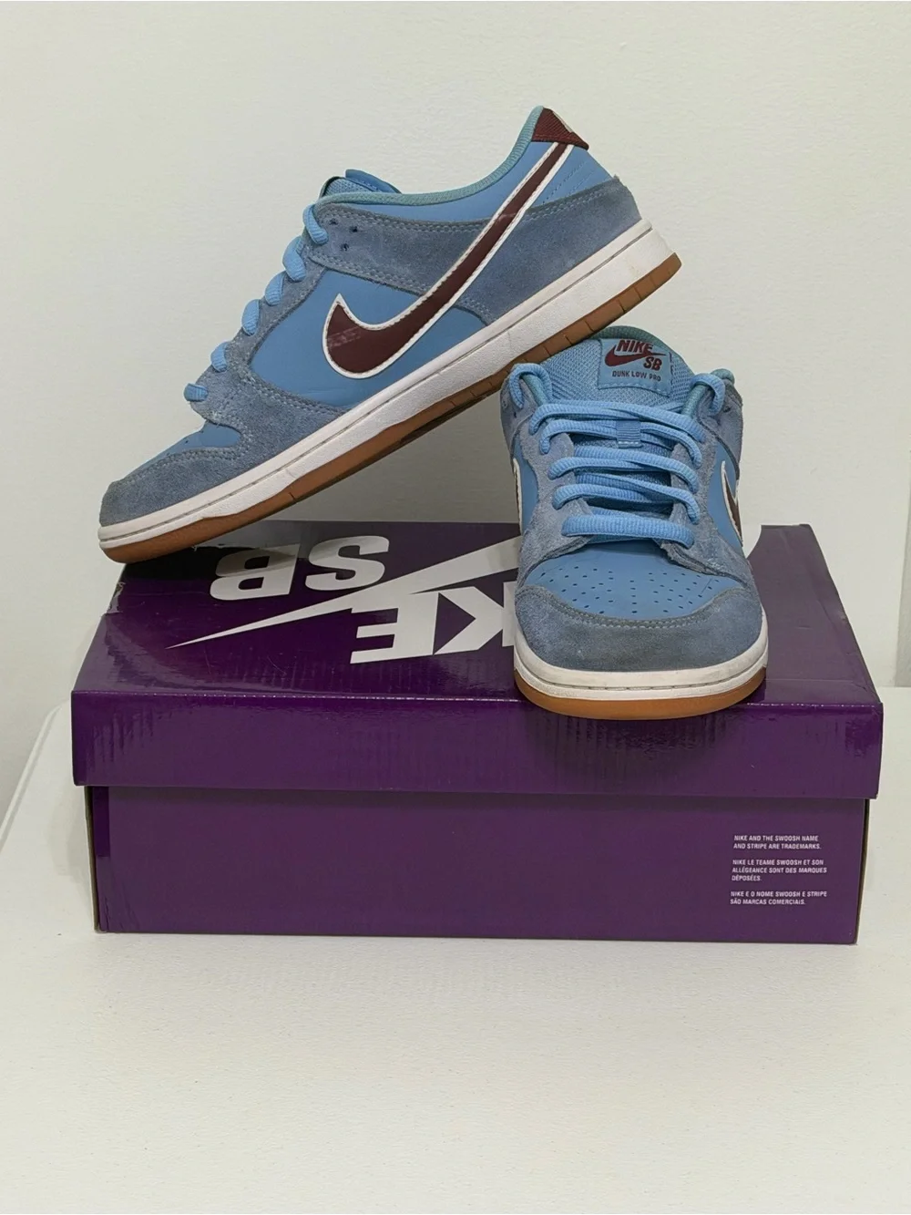 Nike SB Dunk Low Phillies Size 9.5 Blue Maroon Gum DQ4040-400 Og Box Laces